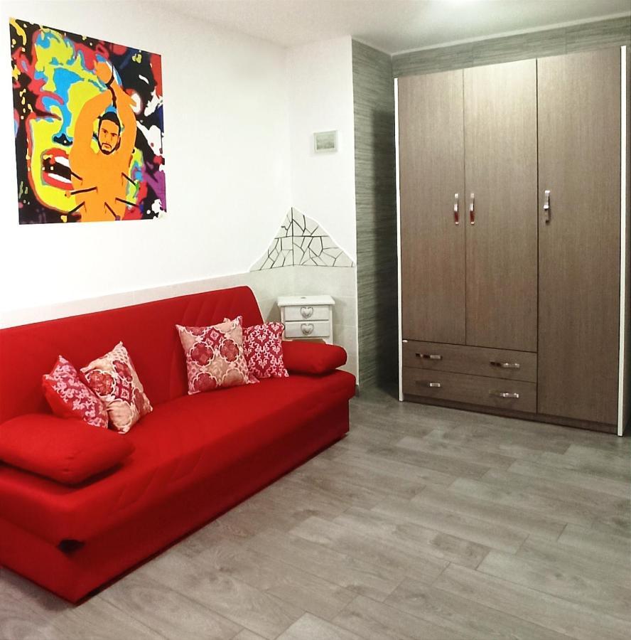 Napoli Pop Chiaia Apartment Exterior foto