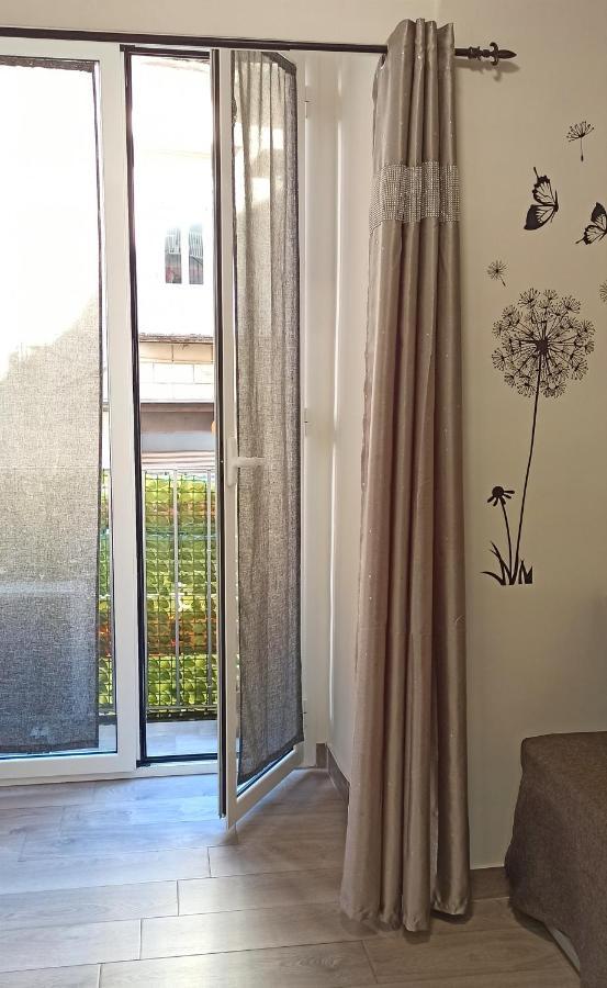 Napoli Pop Chiaia Apartment Exterior foto